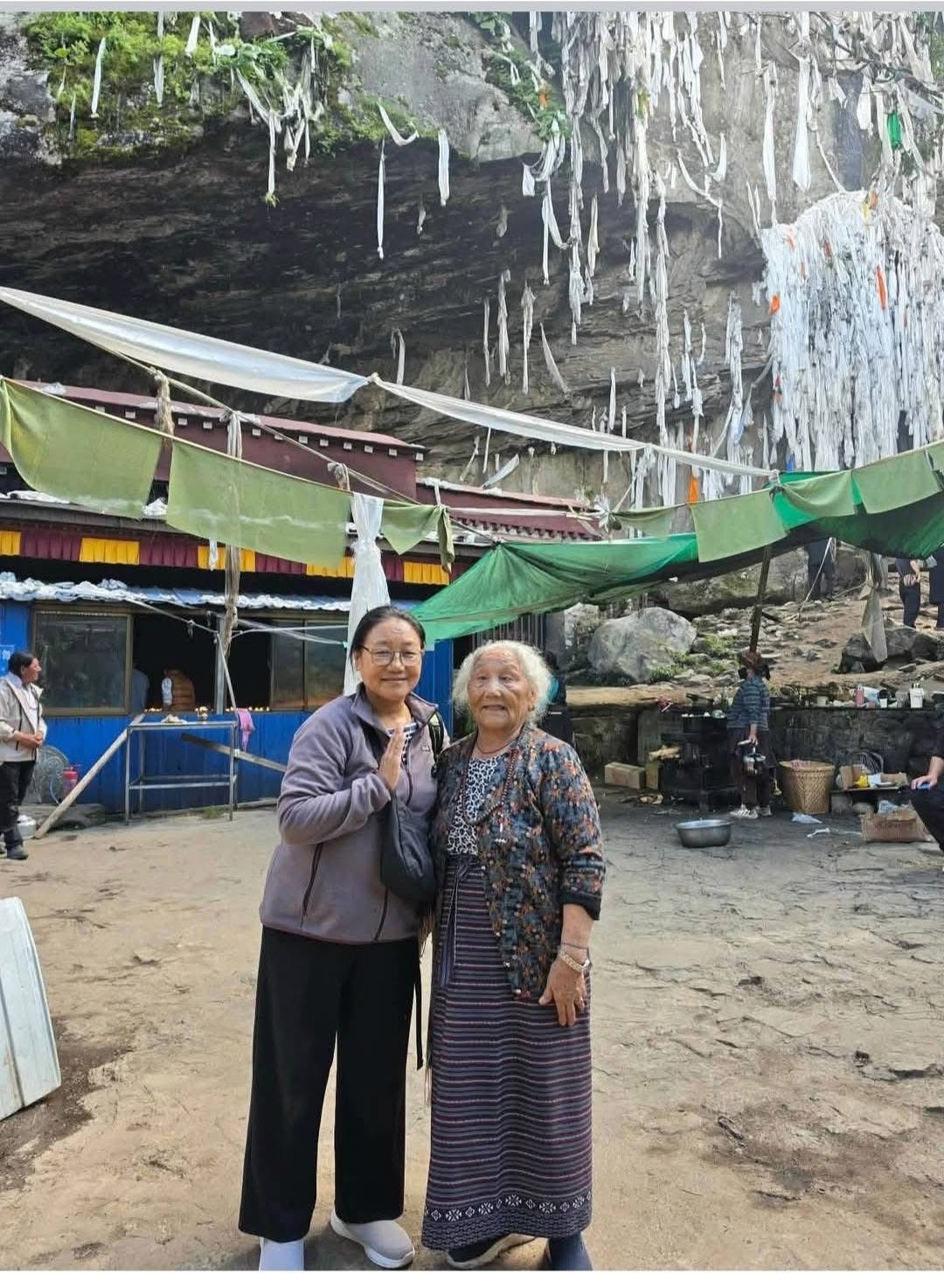 Karma chezom lama